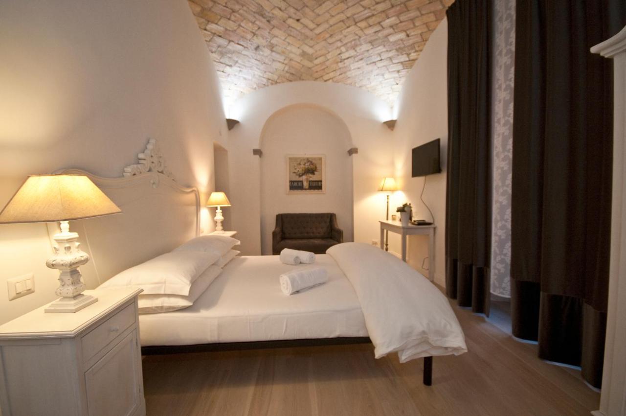 B&B La Finestra Sul Colosseo Rom Eksteriør billede